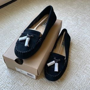 BRAND NEW UGG Lizzy Moccasin